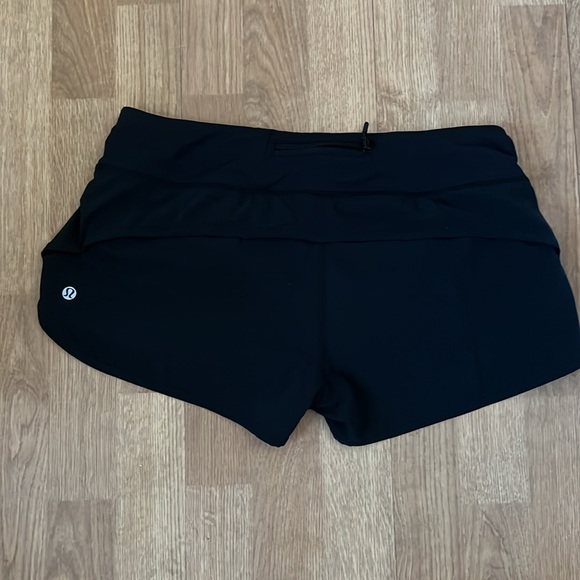 Lululemon Speed Short (Perforated 2.5")
Black - Picture 9 of 11